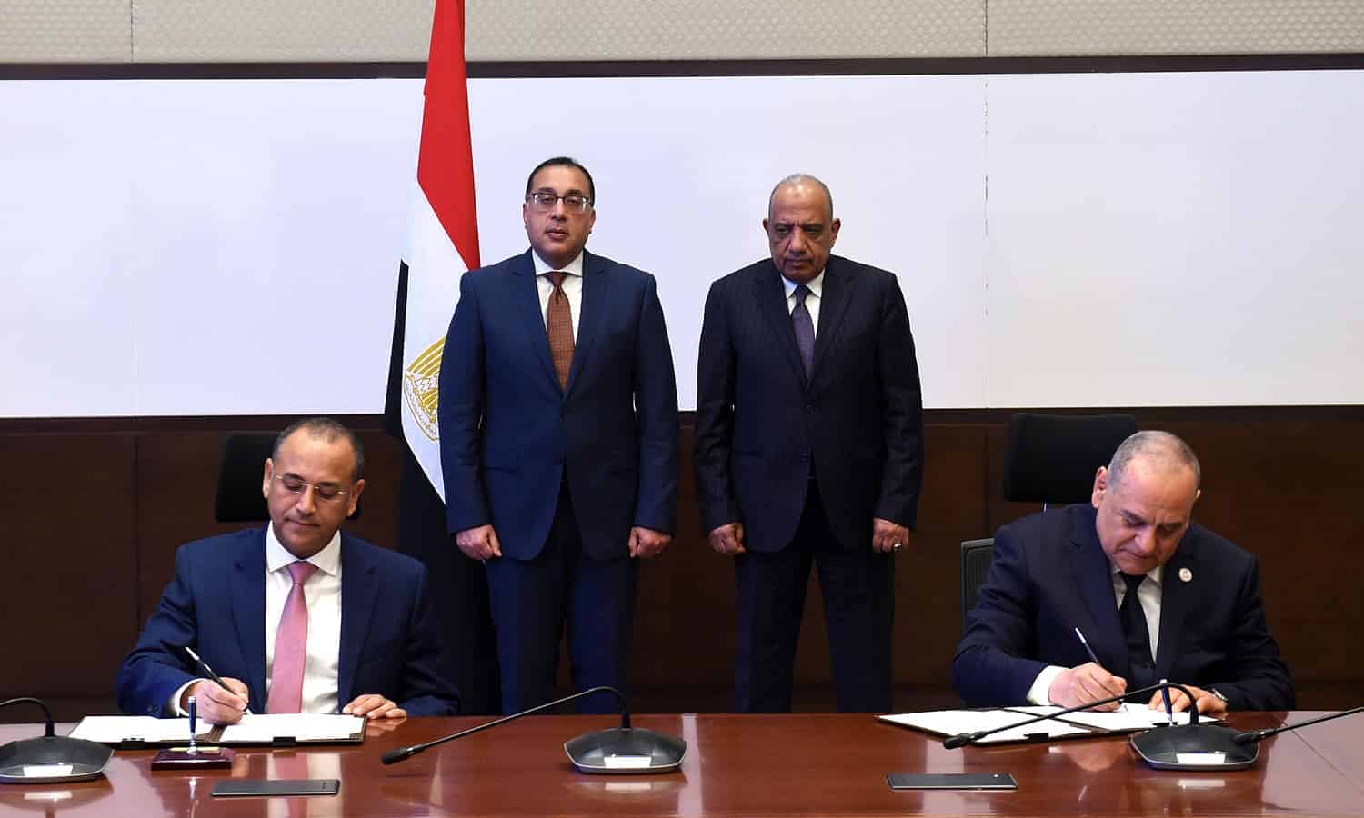 اتفاقية لإنشاء شركة مساهمة مصرية لتشغيل مصنع السرنجات ذاتية التدمير والمستلزمات الطبية
